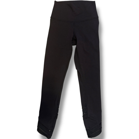 Women's Lululemon Motionful 7/8 Black Sheer Cris Cross Textured Ankle Leggings - Picture 2 of 4